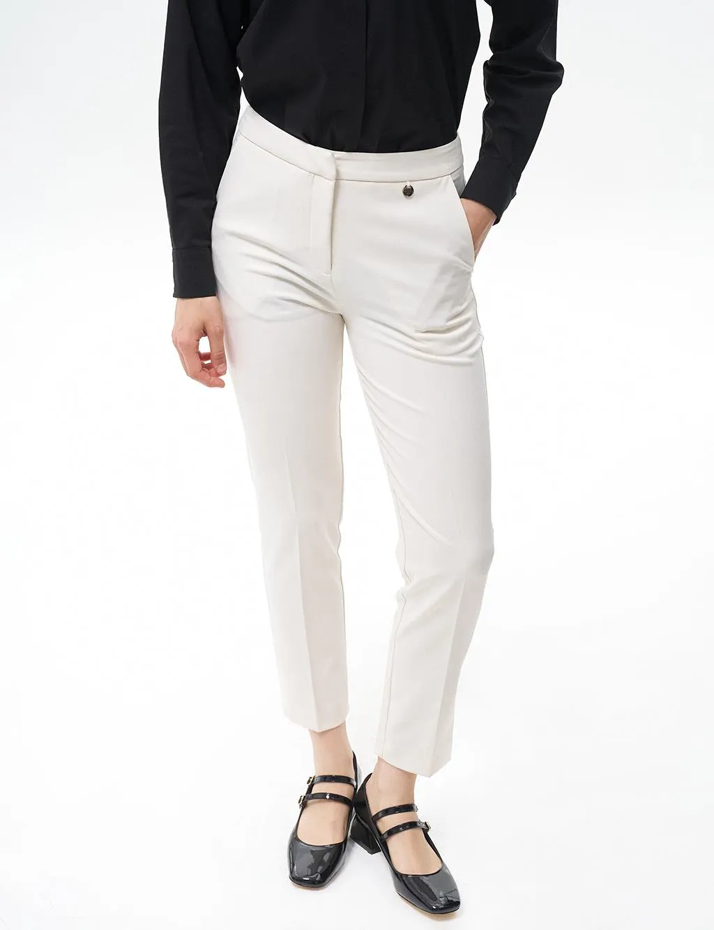 Carrot Cut Basic Trousers Ecru