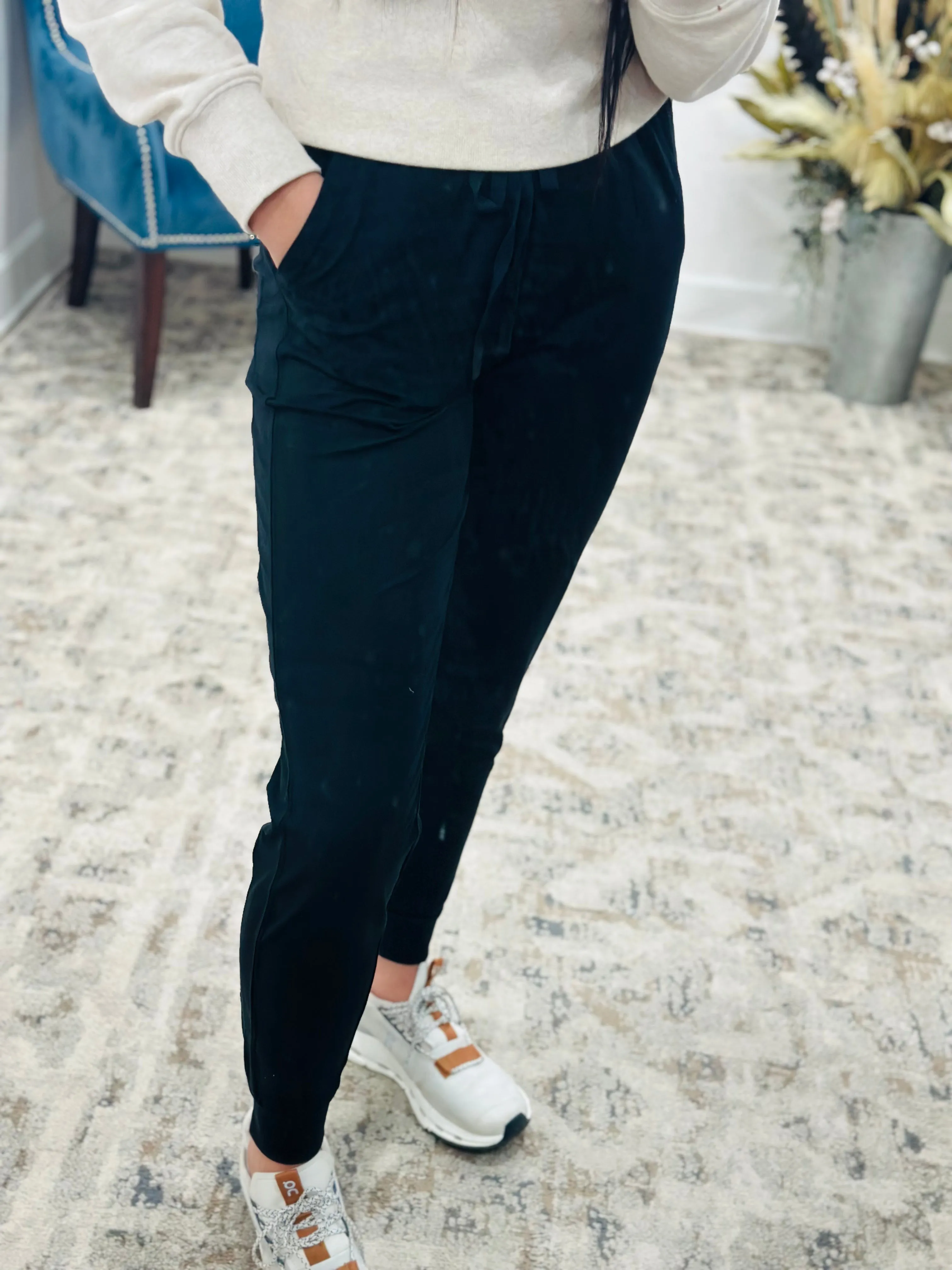 Junie Travel Joggers