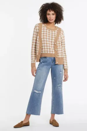 TR7517o Crop Button Front Sweater